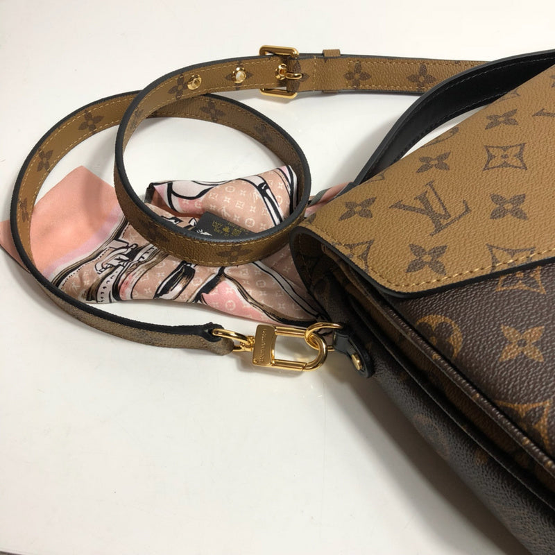 Louis Vuitton Luxury Bags 2637