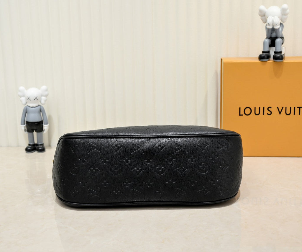 Luxury Bags Louis Vuitton  806