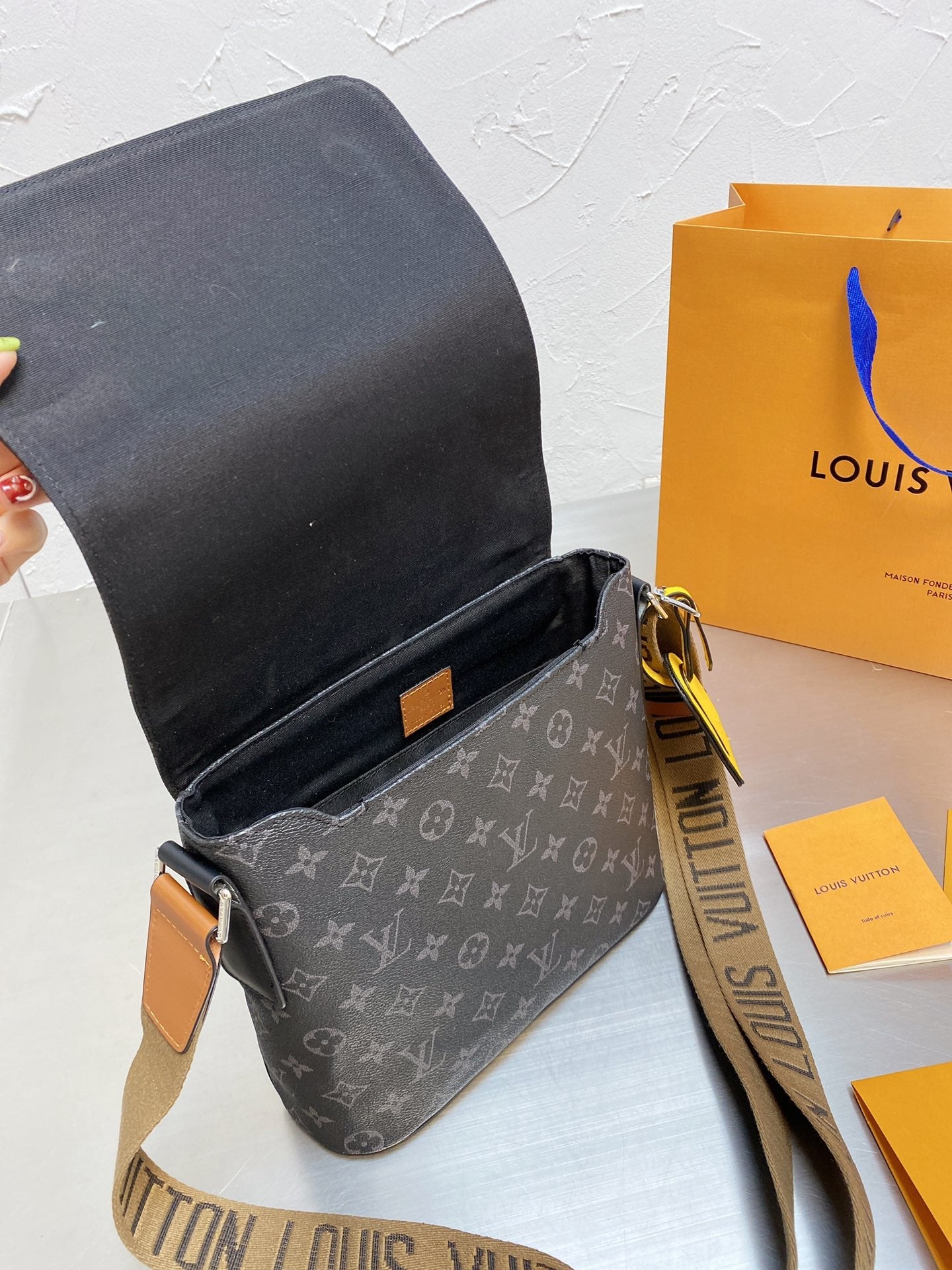 Designer Handbags louis vuitton 067