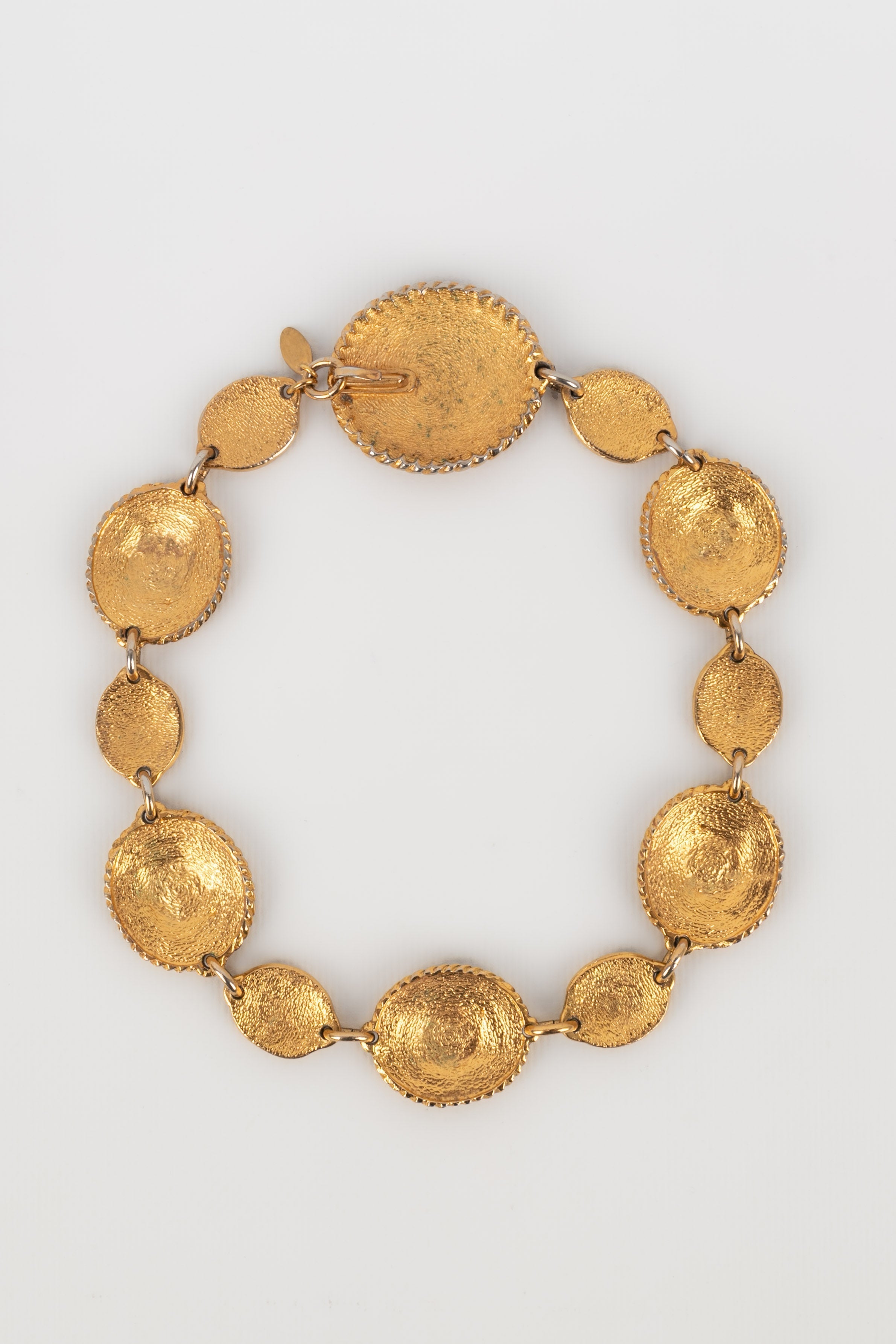 Collier dor�� Chanel 1980s
