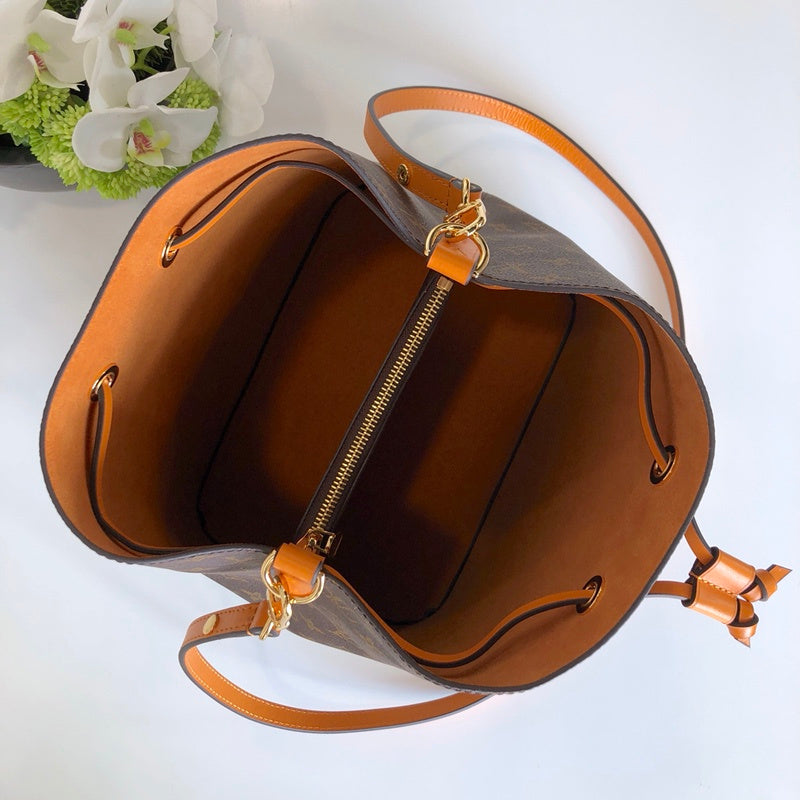 Louis Vuitton Luxury Bags 2697