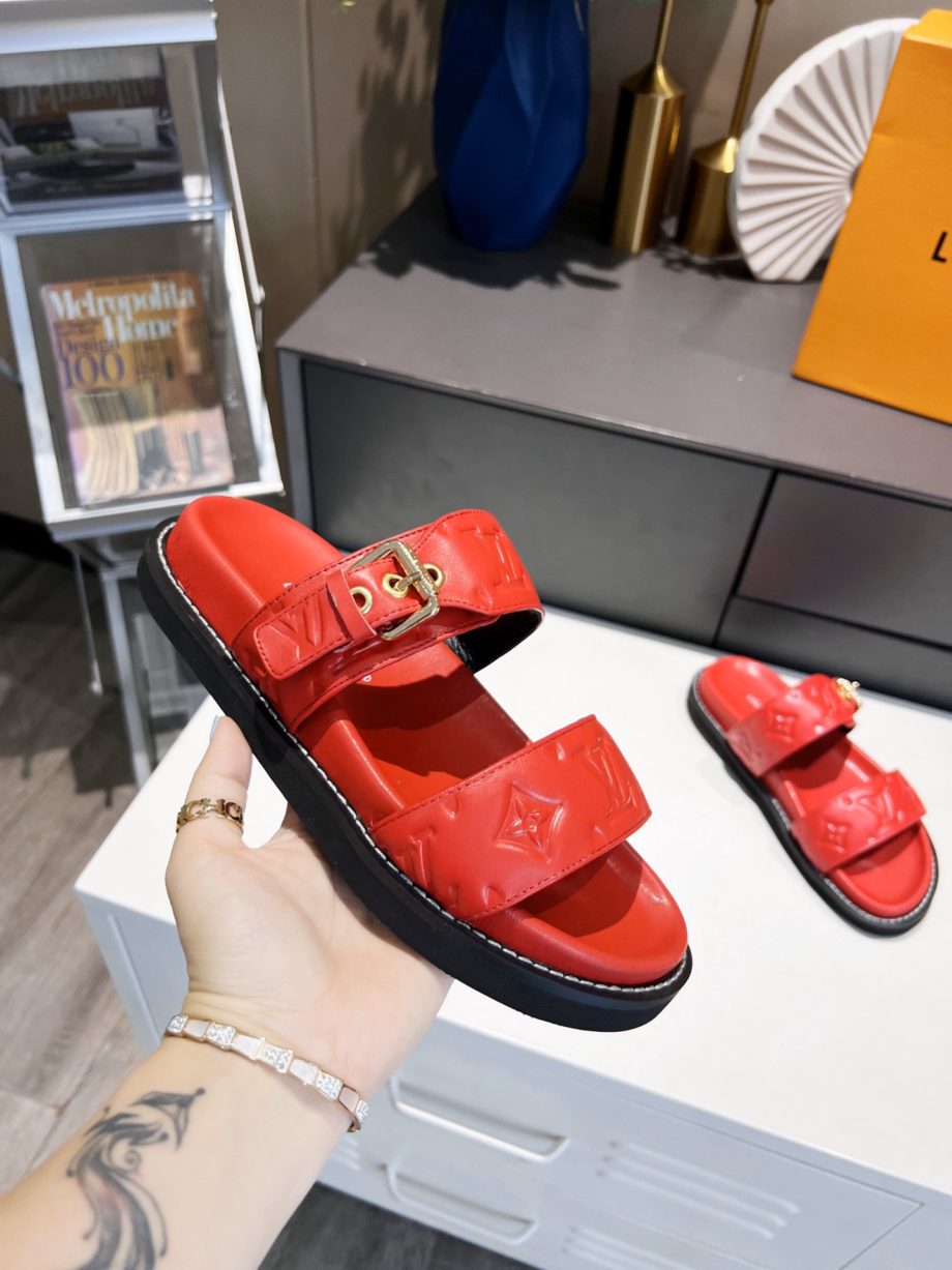 louis vuitton Women's Bom Dia Flat Mule Red For Women