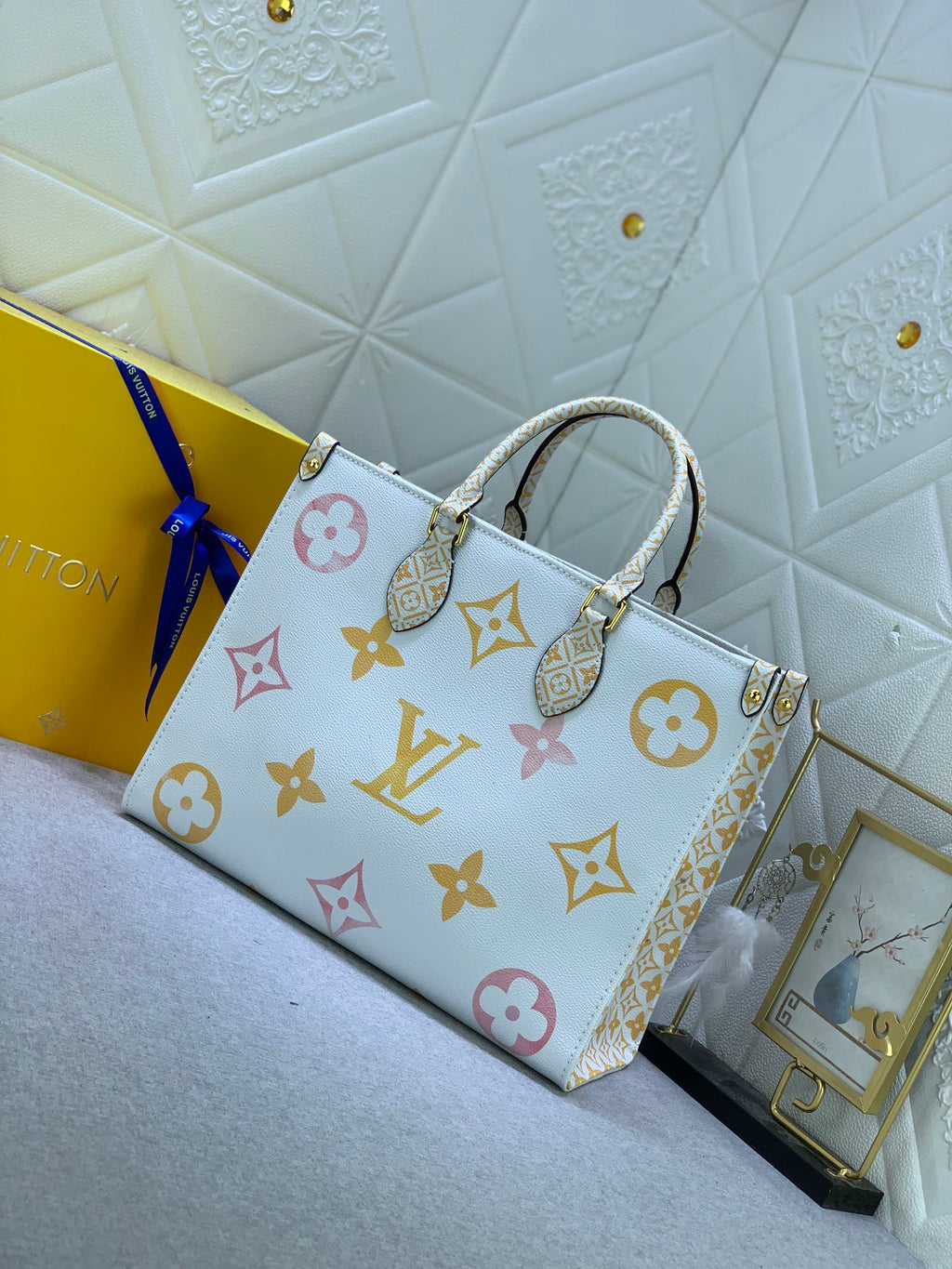 Luxury Bags Louis Vuitton  815
