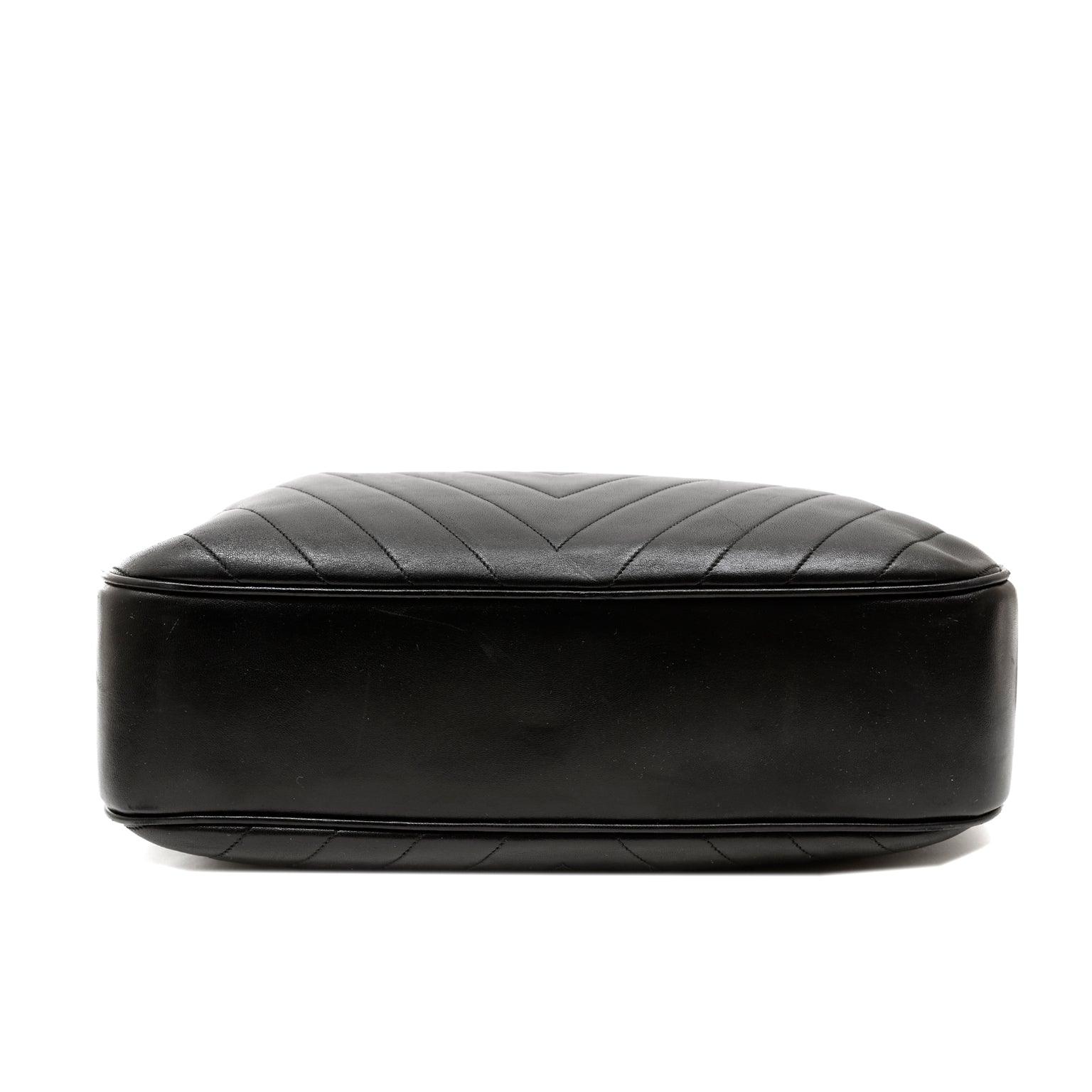 Chanel Black Chevron Leather Vintage Day Bag