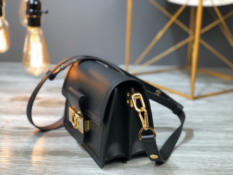 Louis Vuitton Luxury Bags 1829