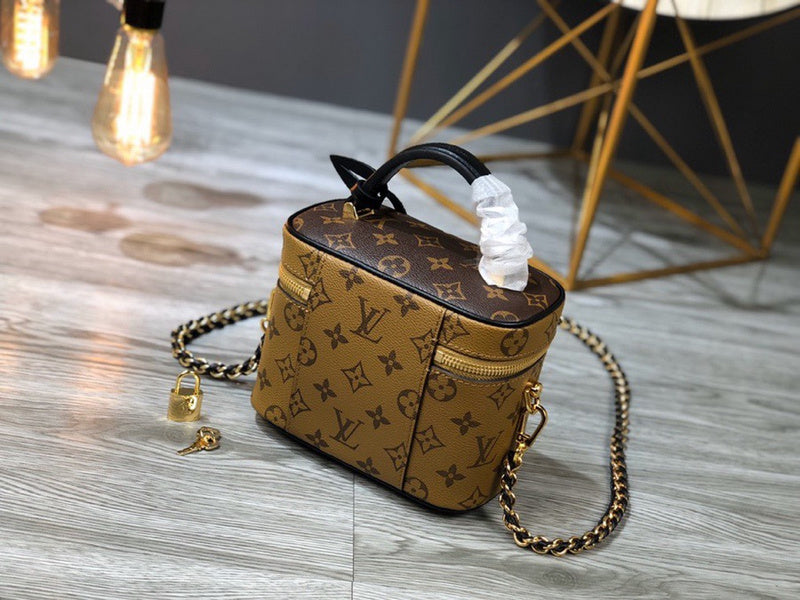 Louis Vuitton Luxury Bags 1844