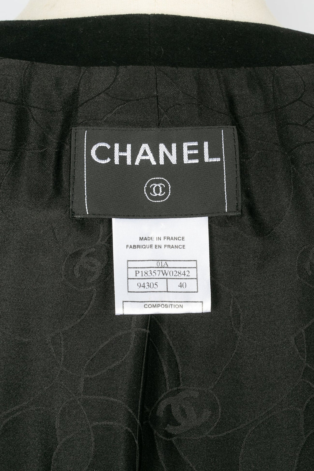 Veste �� paillettes Chanel
