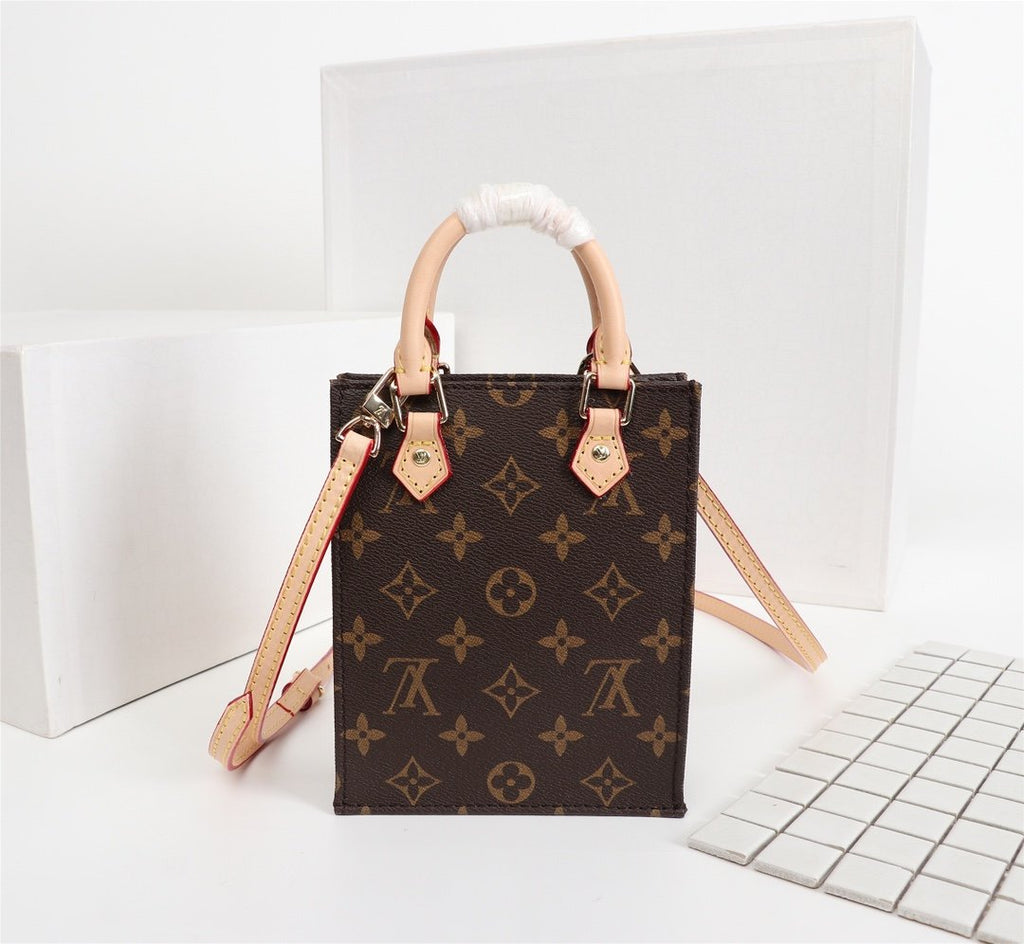 Designer Handbags Louis Vuitton 010