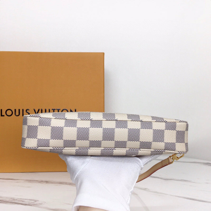 Louis Vuitton Luxury Bags 1810