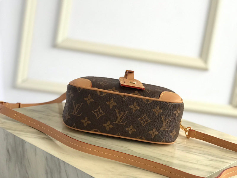 Louis Vuitton Luxury Bags 2546