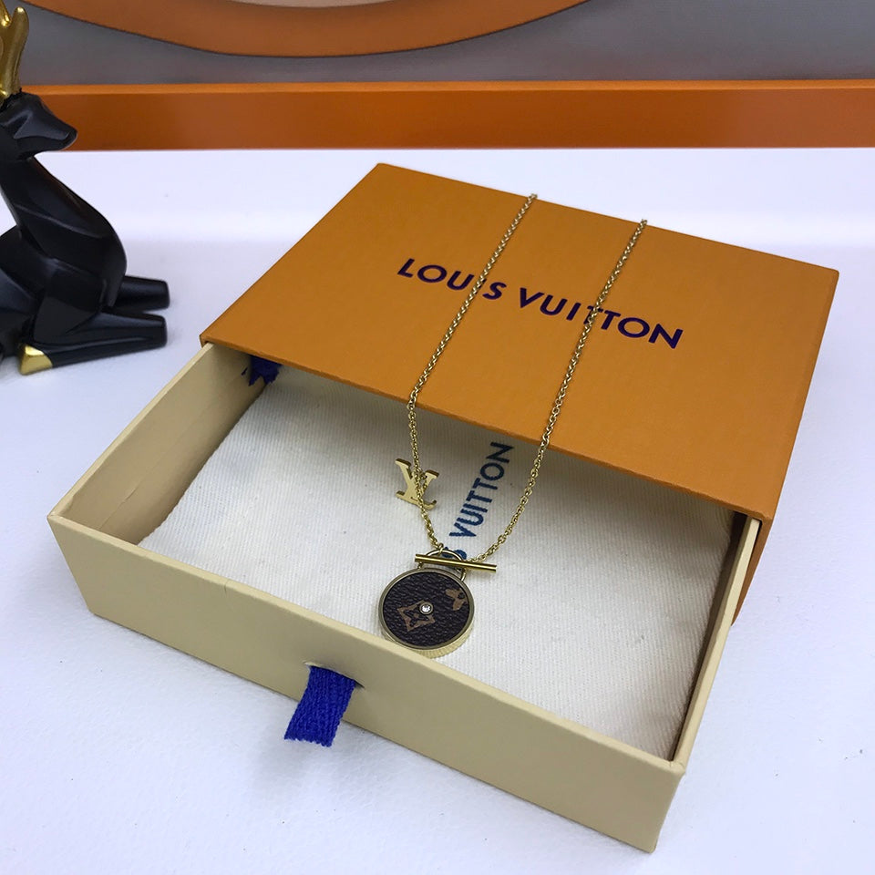 BG - Holiday Necklace louis vuitton012