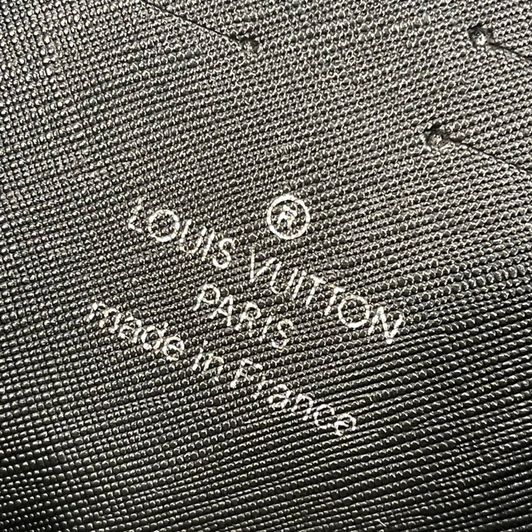 Luxury Bags Louis Vuitton  863