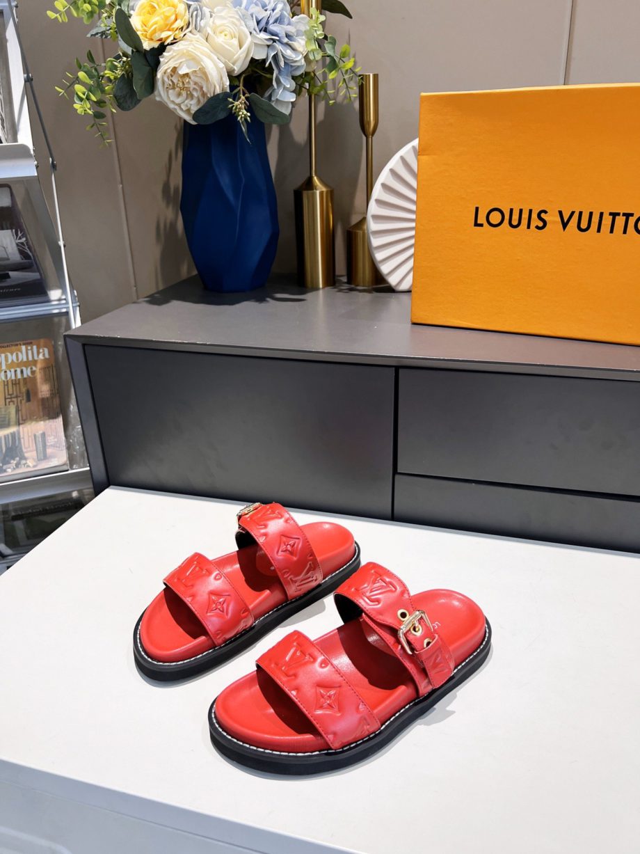 louis vuitton Women's Bom Dia Flat Mule Red For Women