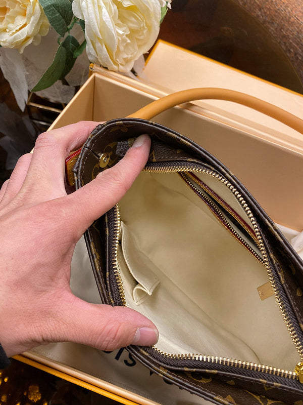 Louis Vuitton Luxury Bags 2616
