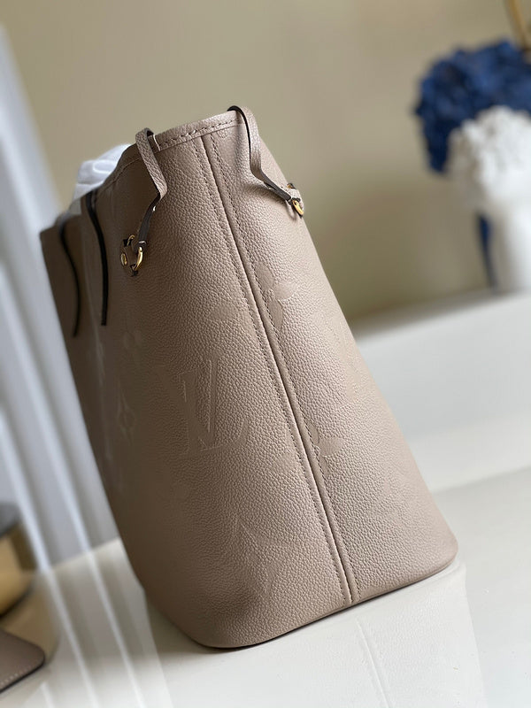 Louis Vuitton Luxury Bags 2531