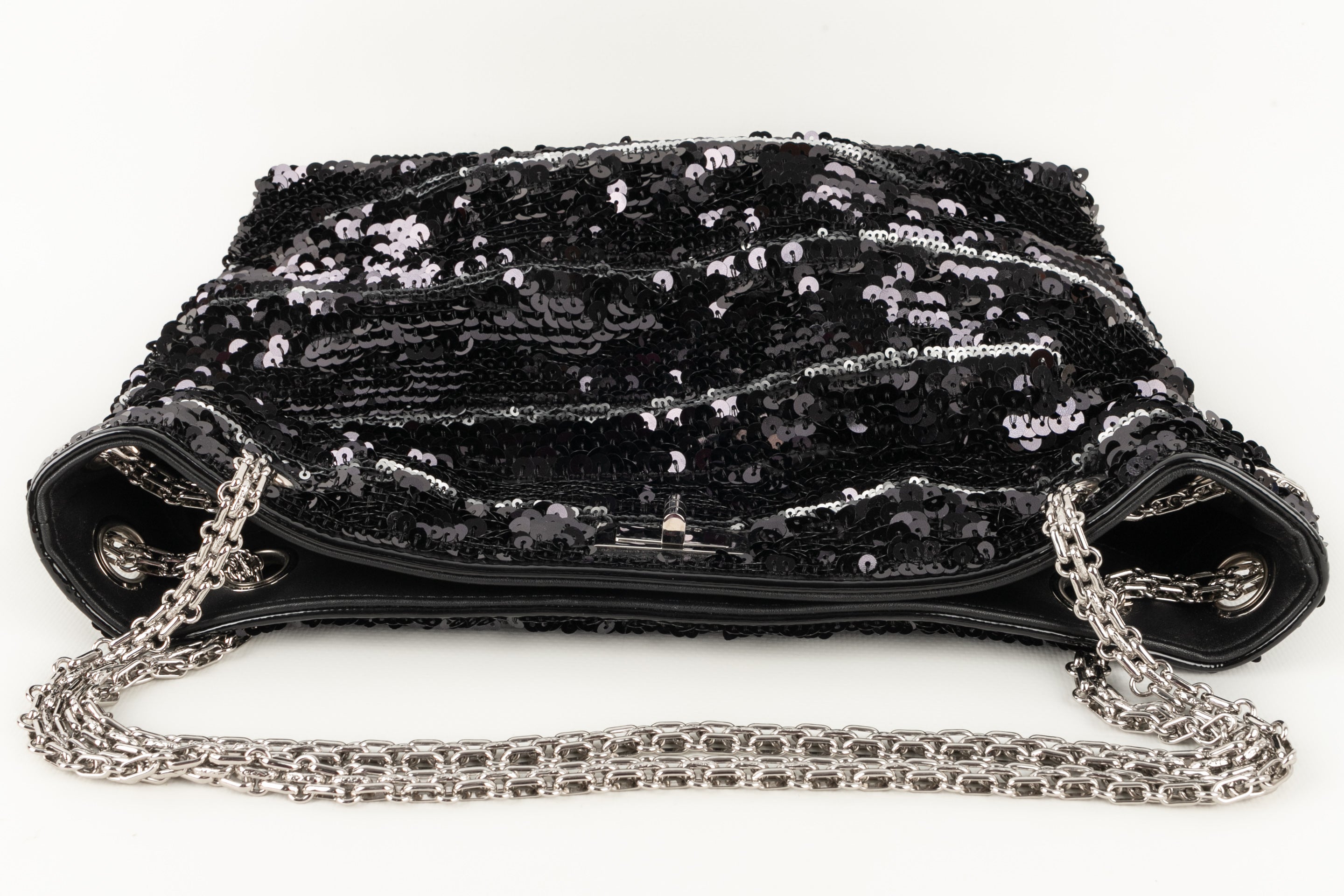 Sac �� paillettes Chanel 2011
