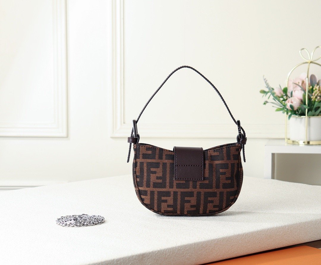 Designer Handbags Fendi 099