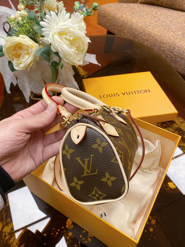 Louis Vuitton Luxury Bags 2658