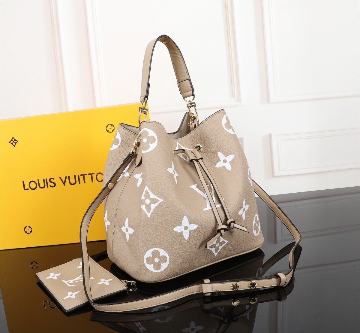 Designer Handbags Louis Vuitton 032