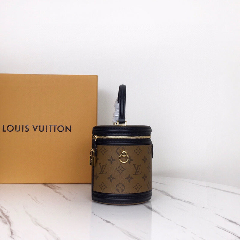 Louis Vuitton Luxury Bags 2599