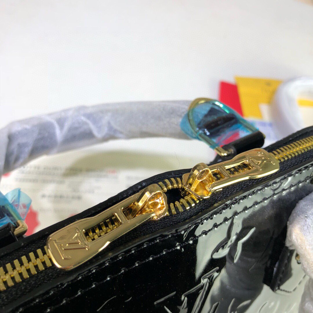 Designer Handbags louis vuitton 058