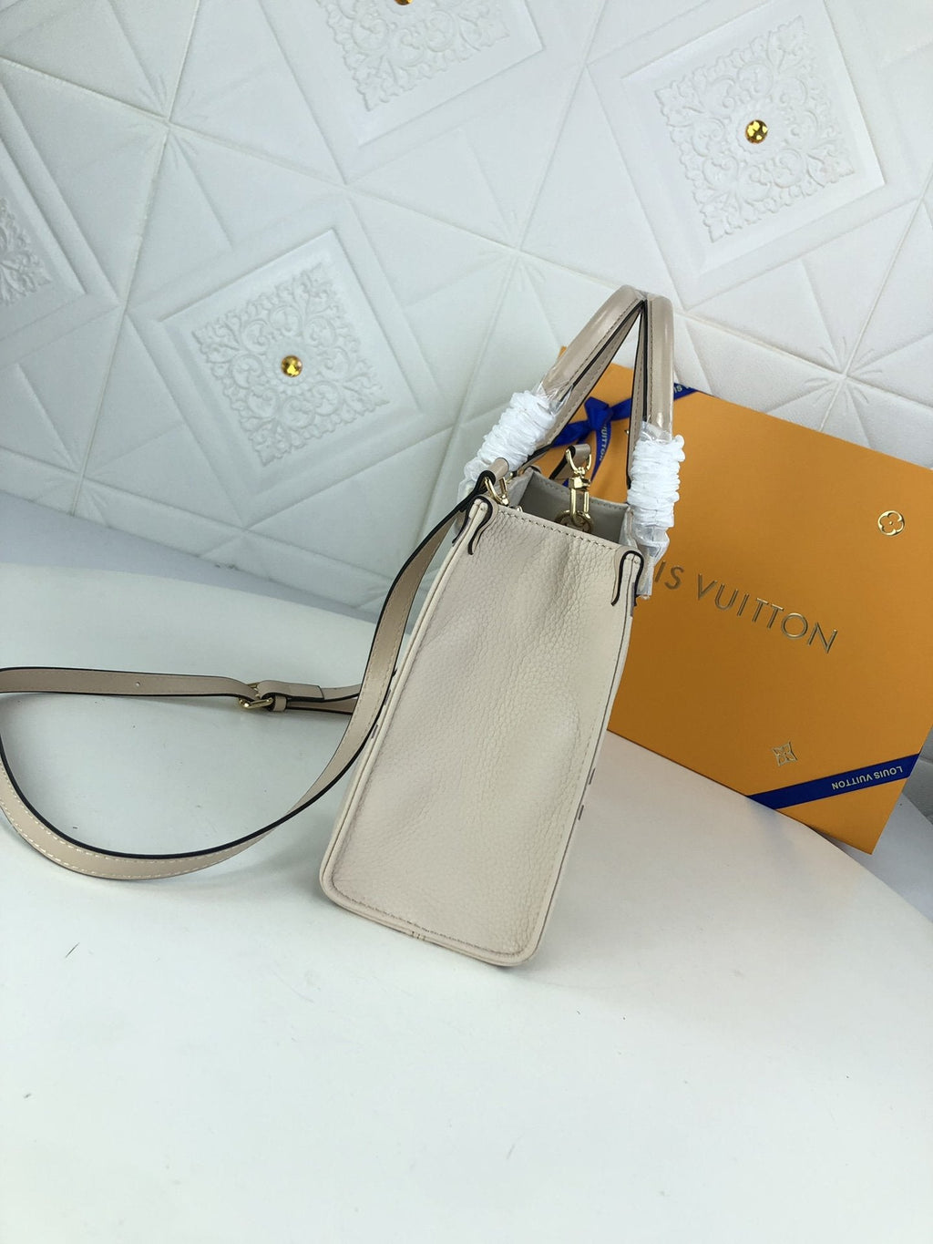 Designer Handbags louis vuitton 106