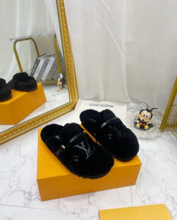 louis vuitton Women's Winterbreak Flat Comfort Mule Dark Blue For Women LV