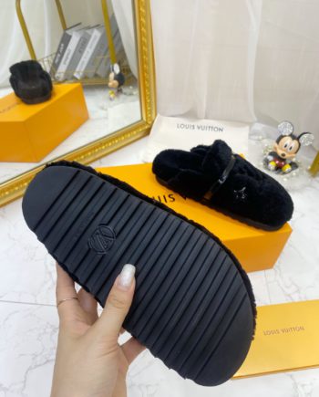louis vuitton Women's Winterbreak Flat Comfort Mule Dark Blue For Women LV
