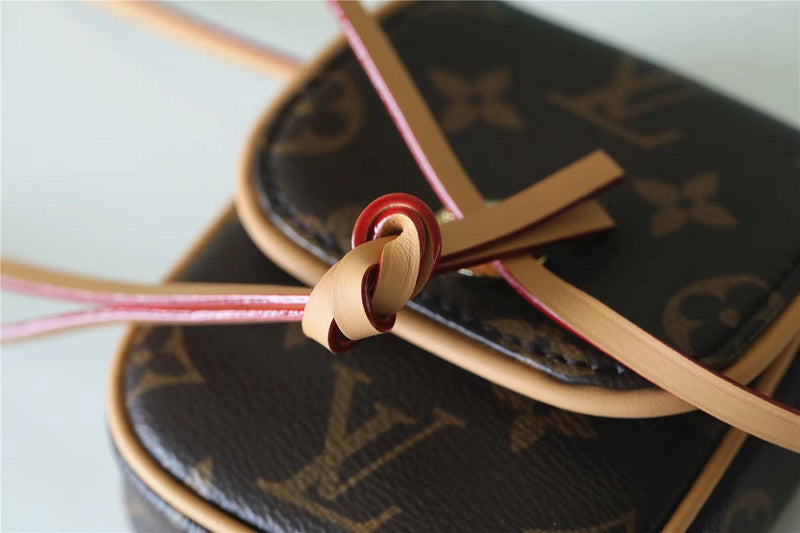Luxury - Louis Vuitton Bags - 095