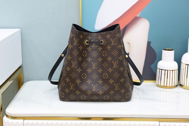Louis Vuitton Luxury Bags 2689