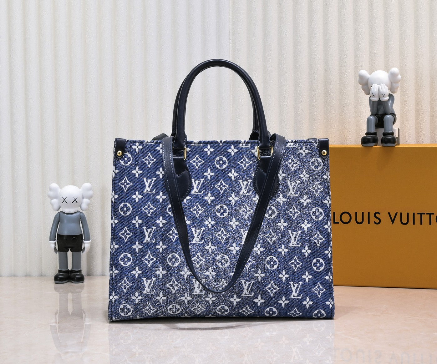 Luxury Bags Louis Vuitton  874