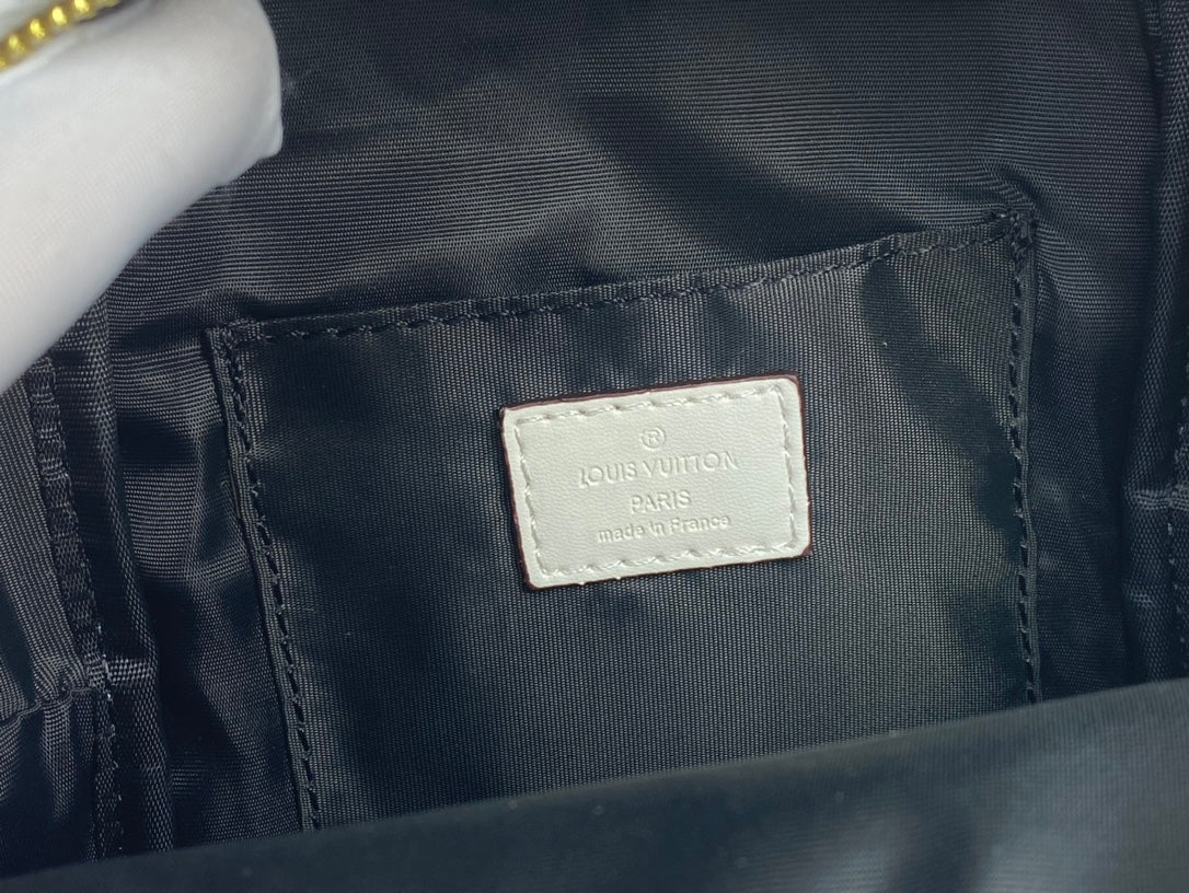New Lux Bags Louis Vuitton  900