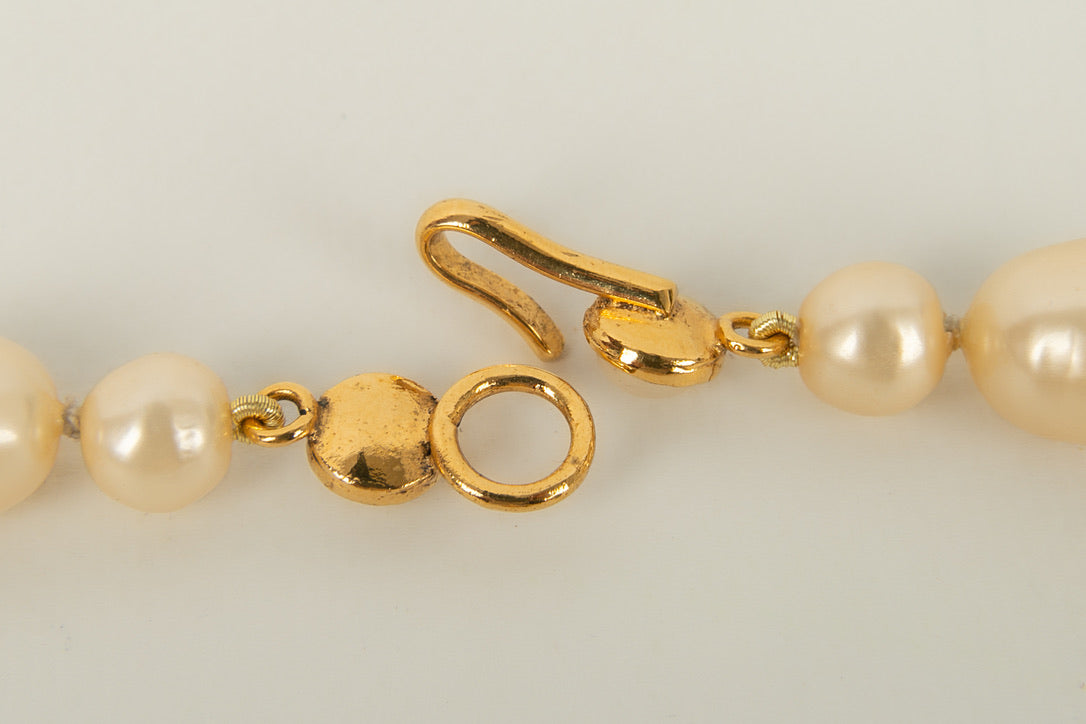 Collier cam��lia Chanel Printemps 1999