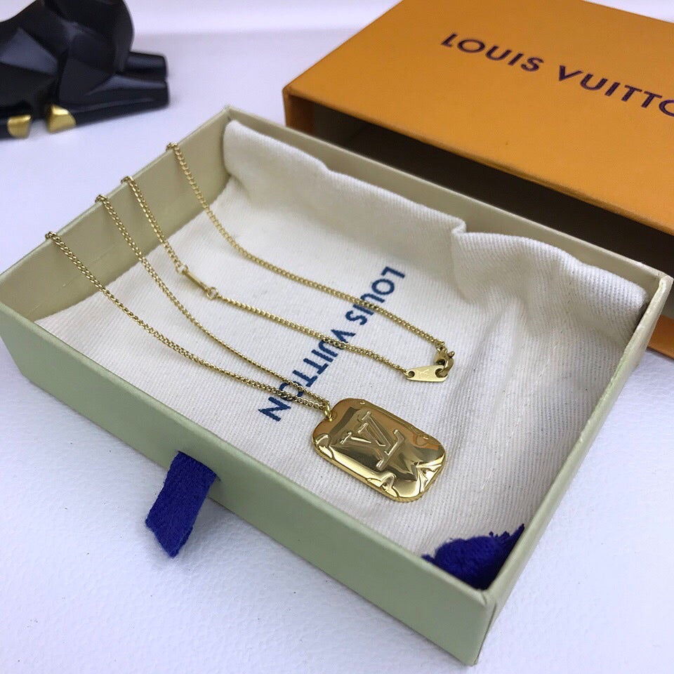 BG - Holiday Necklace louis vuitton014