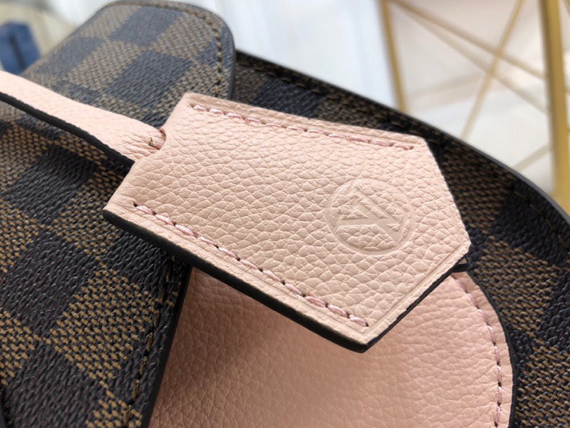 Louis Vuitton Luxury Bags 1880