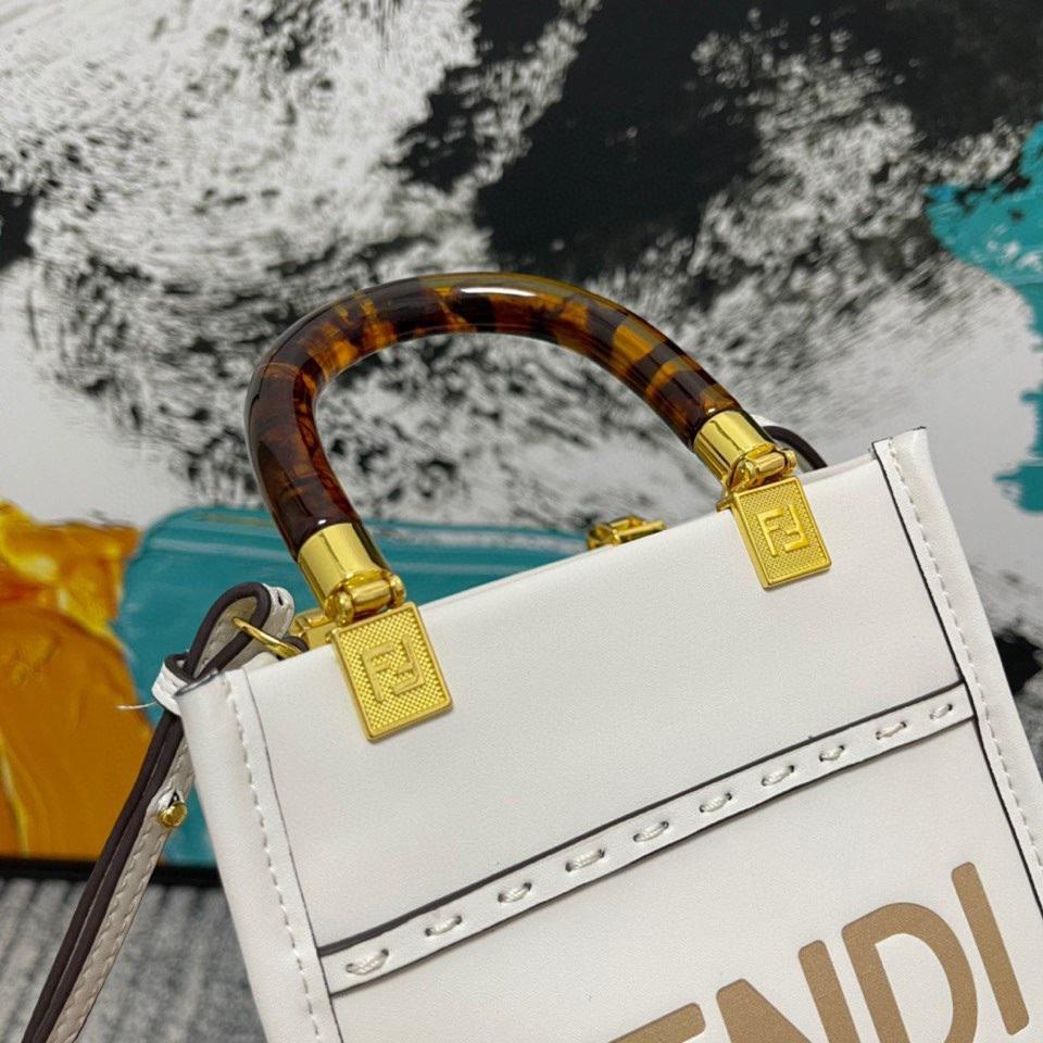 Designer Handbags Fendi 161