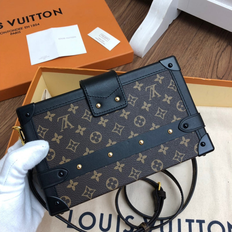 Louis Vuitton Luxury Bags 1945