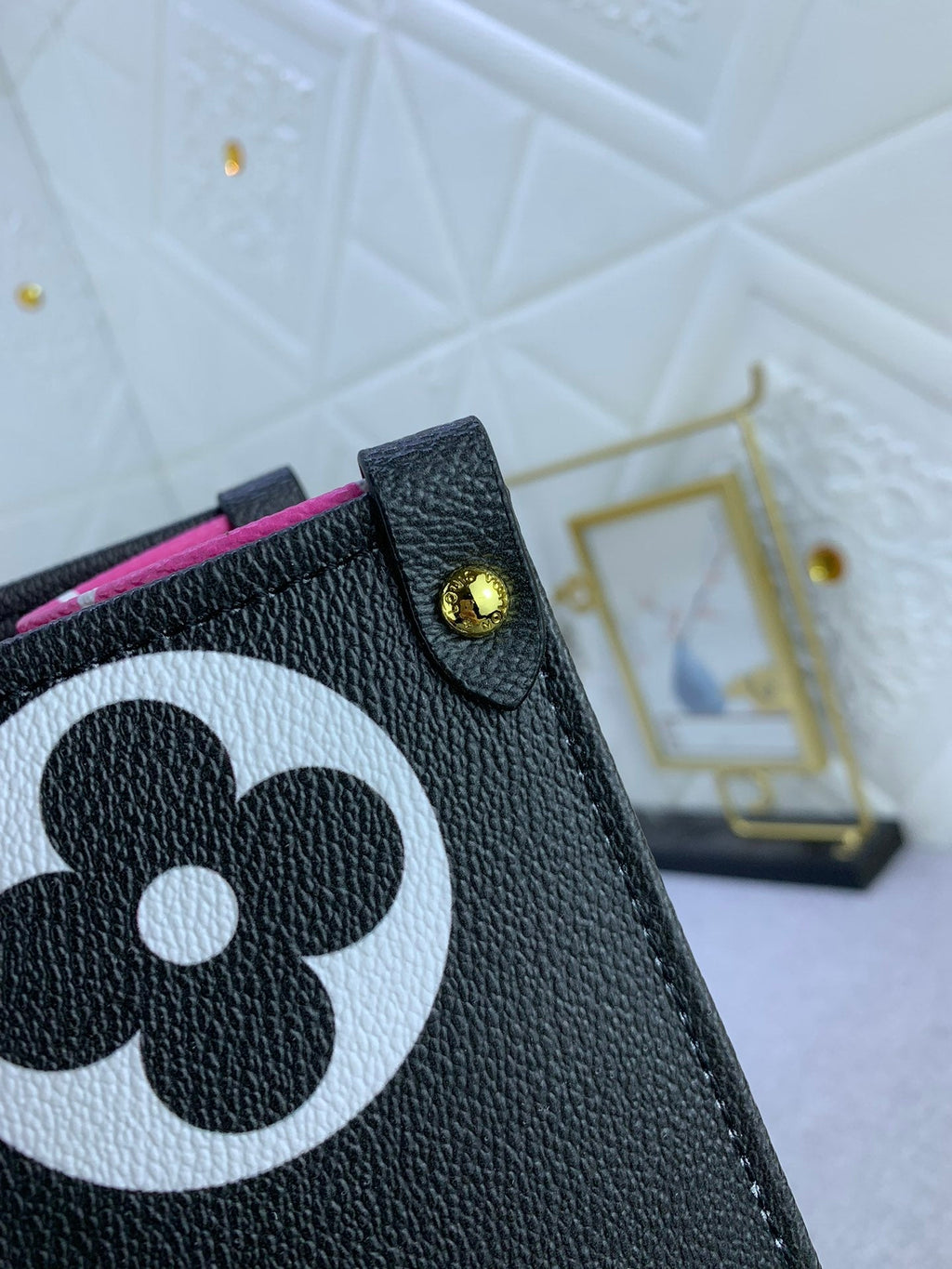 Luxury Bags Louis Vuitton  749