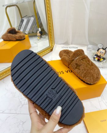 louis vuitton Women's Winterbreak Flat Comfort Mule Brown For Women LV