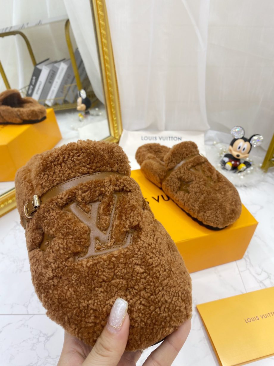 louis vuitton Women's Winterbreak Flat Comfort Mule Brown For Women LV