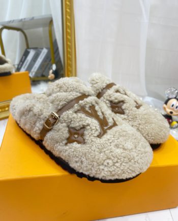 louis vuitton Women's Winterbreak Flat Comfort Mule Beige For Women LV