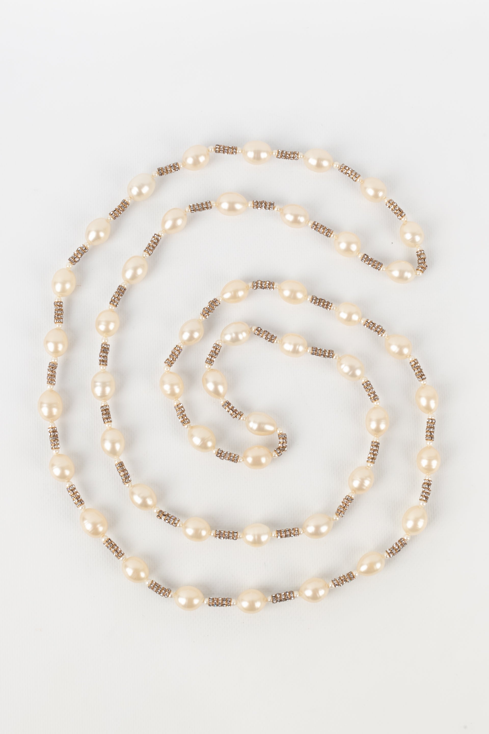 Collier de perles nacr��es Chanel 1990s