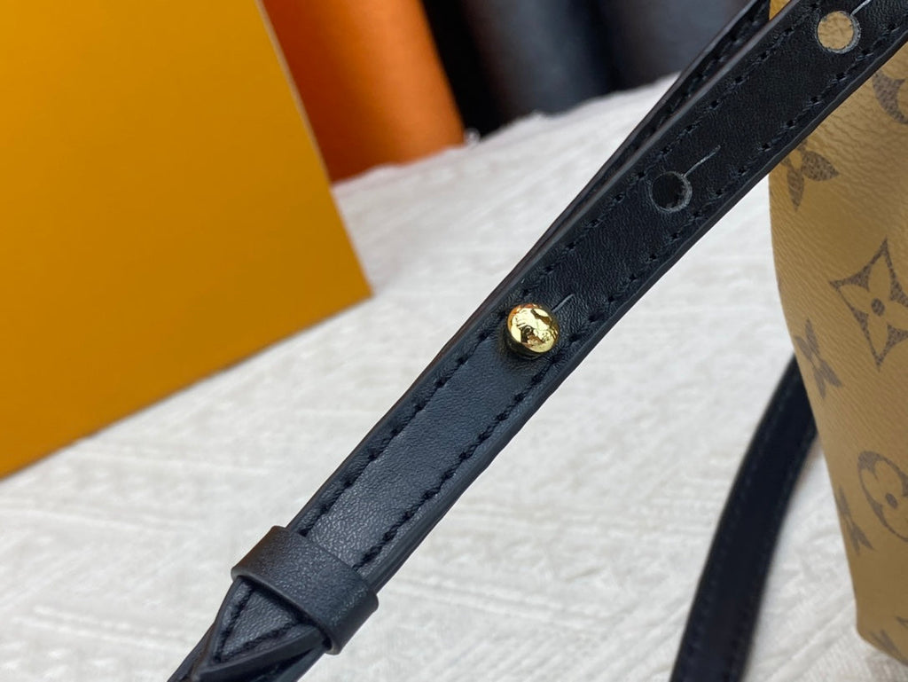 New Lux Bags Louis Vuitton  890