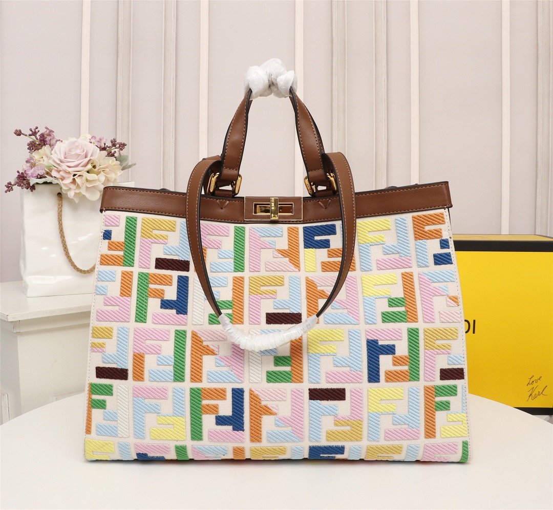 Designer Handbags Fendi 089