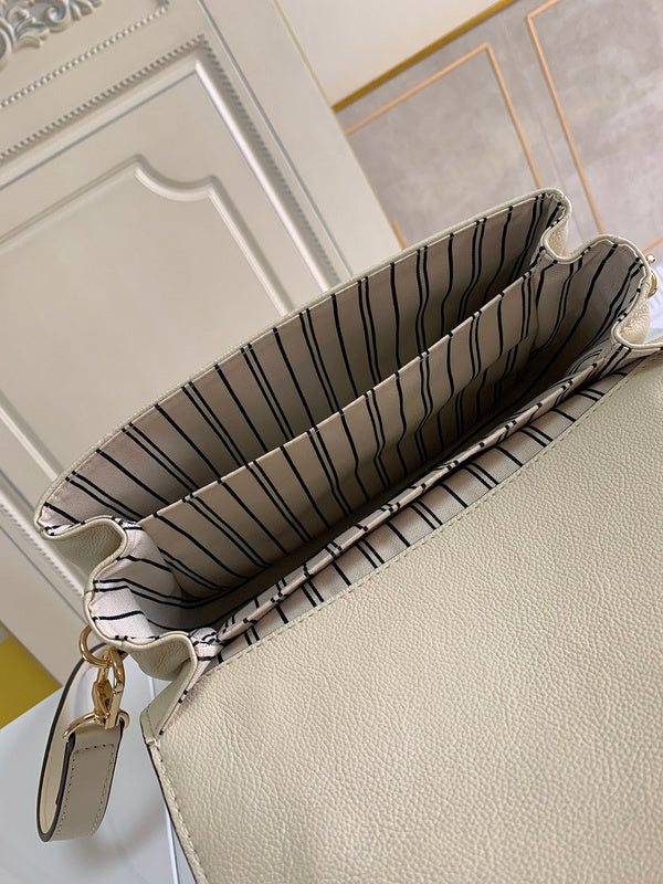 Louis Vuitton Luxury Bags 1807
