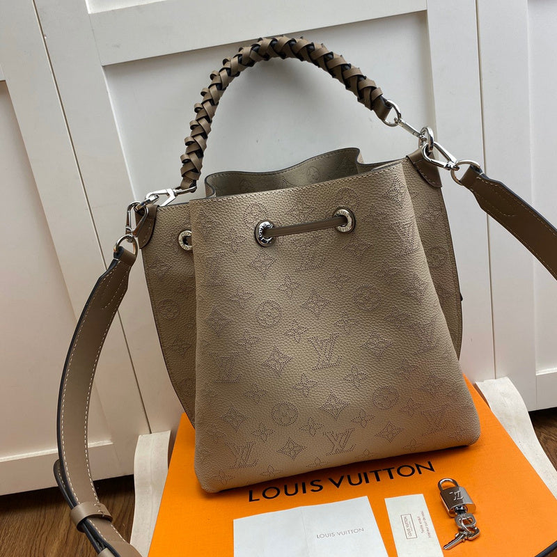 Louis Vuitton Luxury Bags 1833