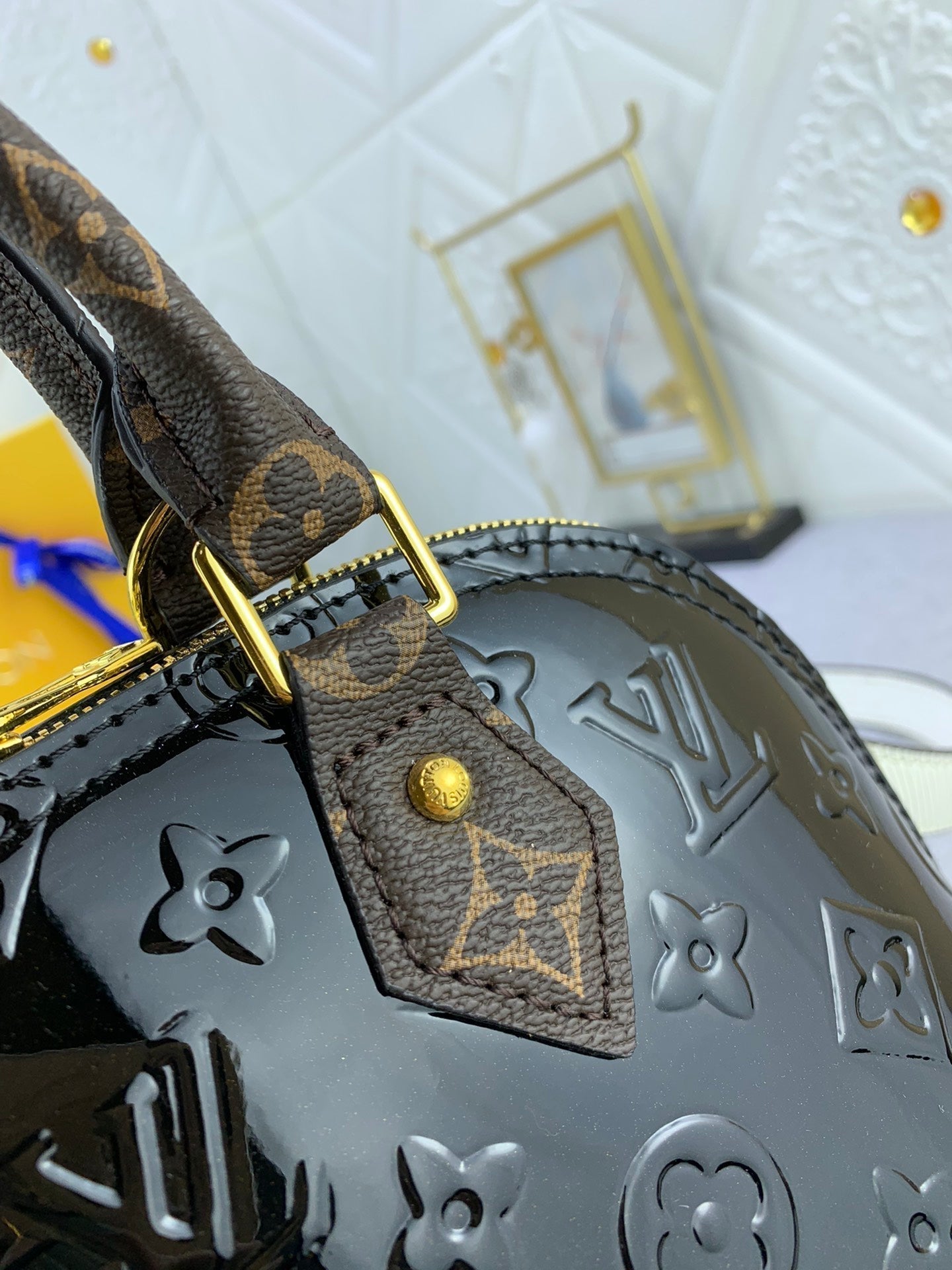 Luxury Bags Louis Vuitton  839