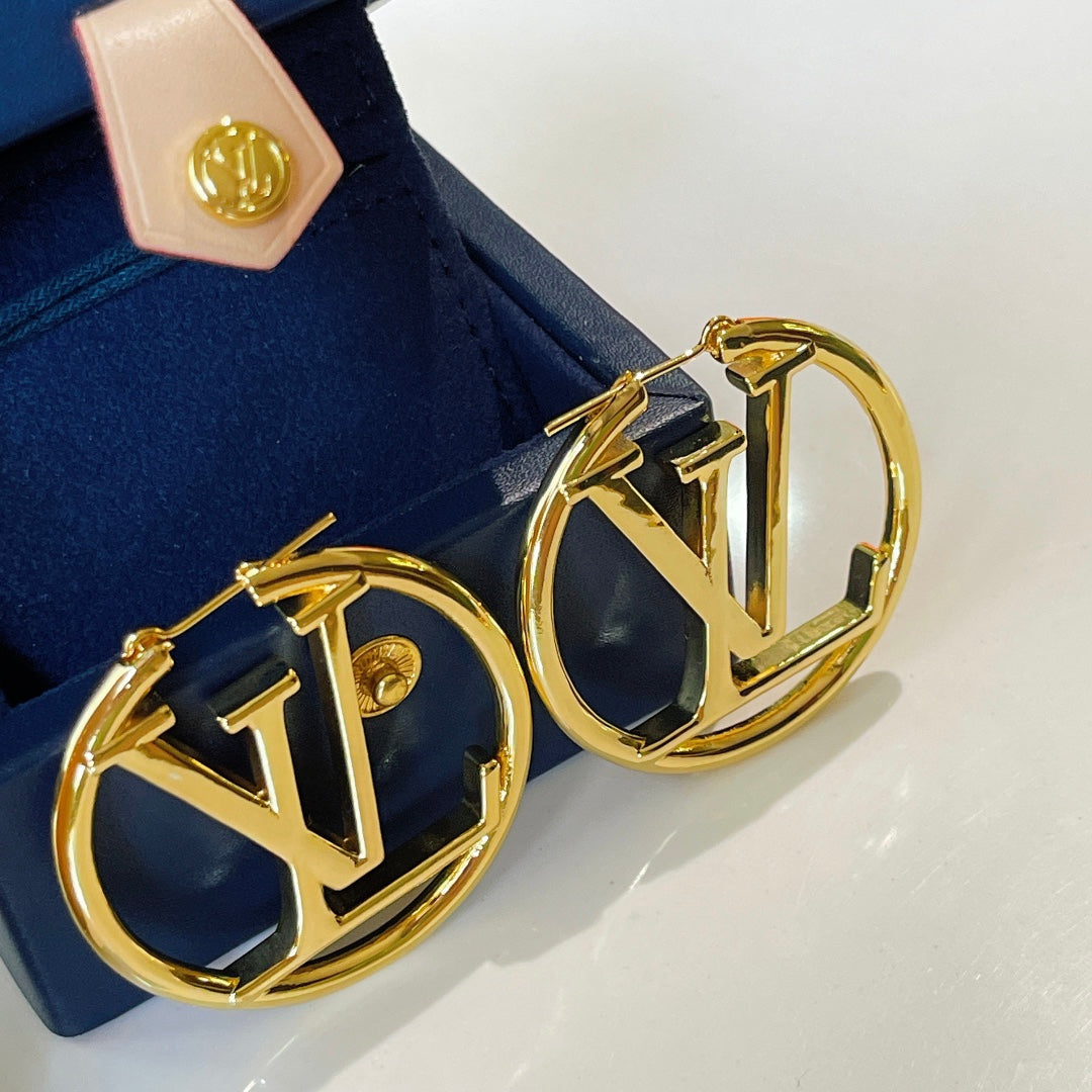 High Quality Earring louis vuitton 002