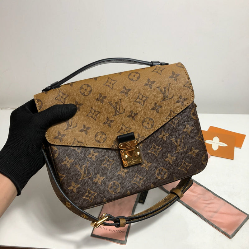 Louis Vuitton Luxury Bags 2637