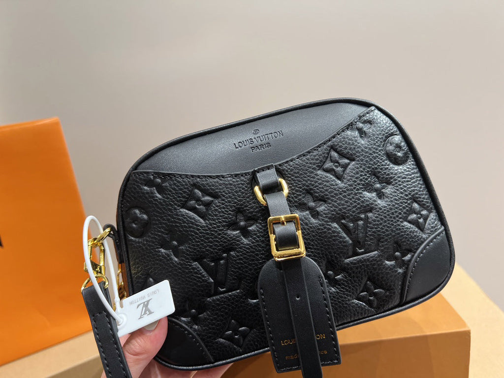Luxury Bags Louis Vuitton  756